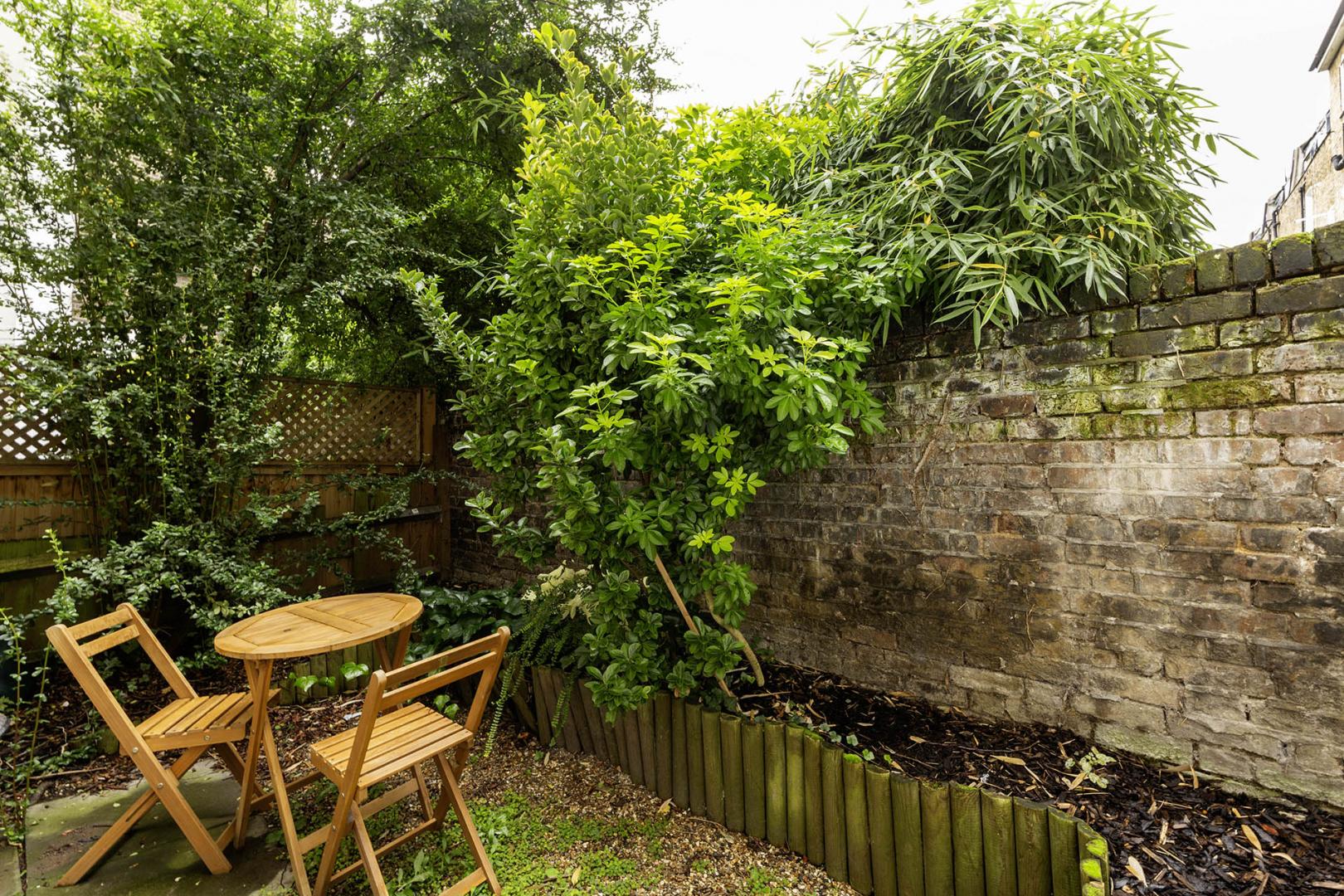 Modern recently refurbished one bed with garden in a period conversion in Camden Camden Street, Camden